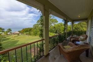 Property grounds - Coquina - 4BR beach front villa, Great Bay, Treasure Beach,w/ Pickleball crt (Treasure Beach)