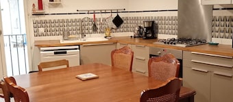 Grande maison 7 places.
Animaux de compagnie acceptés !