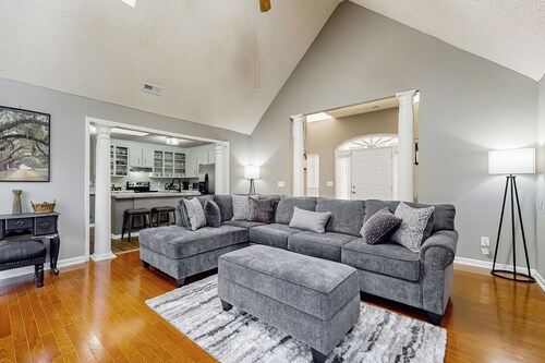 'Kerrison by Kiawah' Home w/ Deck & Fire Pit