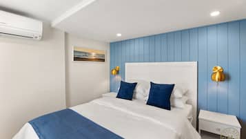 Desk, iron/ironing board, travel crib, WiFi