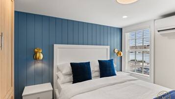 Desk, iron/ironing board, travel crib, WiFi