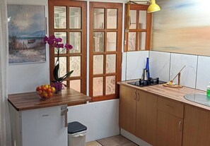 Private kitchen - Casa Tabaiba - Private and exclusive retreat in northern Lanzarote (mala)