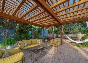 Terrace/patio - Blue Marlin, 4BR beach front villa, Great Bay, Treasure Beach w/Gym & Pickleball (Treasure Beach)