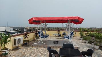 Rom, 1 soverom, balkong, hageutsikt | Terrasse/patio