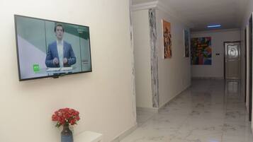 Kamar, 1 kamar tidur, balkon, pemandangan kebun | Ruang keluarga