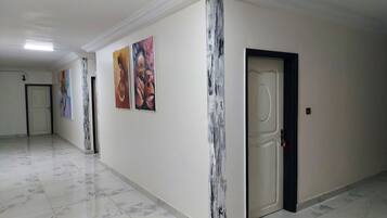 Room, 1 Bedroom, Balcony, Garden View | Interior