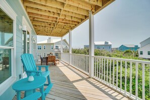 Outdoor dining - Gulf Beach Views w/ Pool & Fire Pit | Sleeps 14 (Port St. Joe)