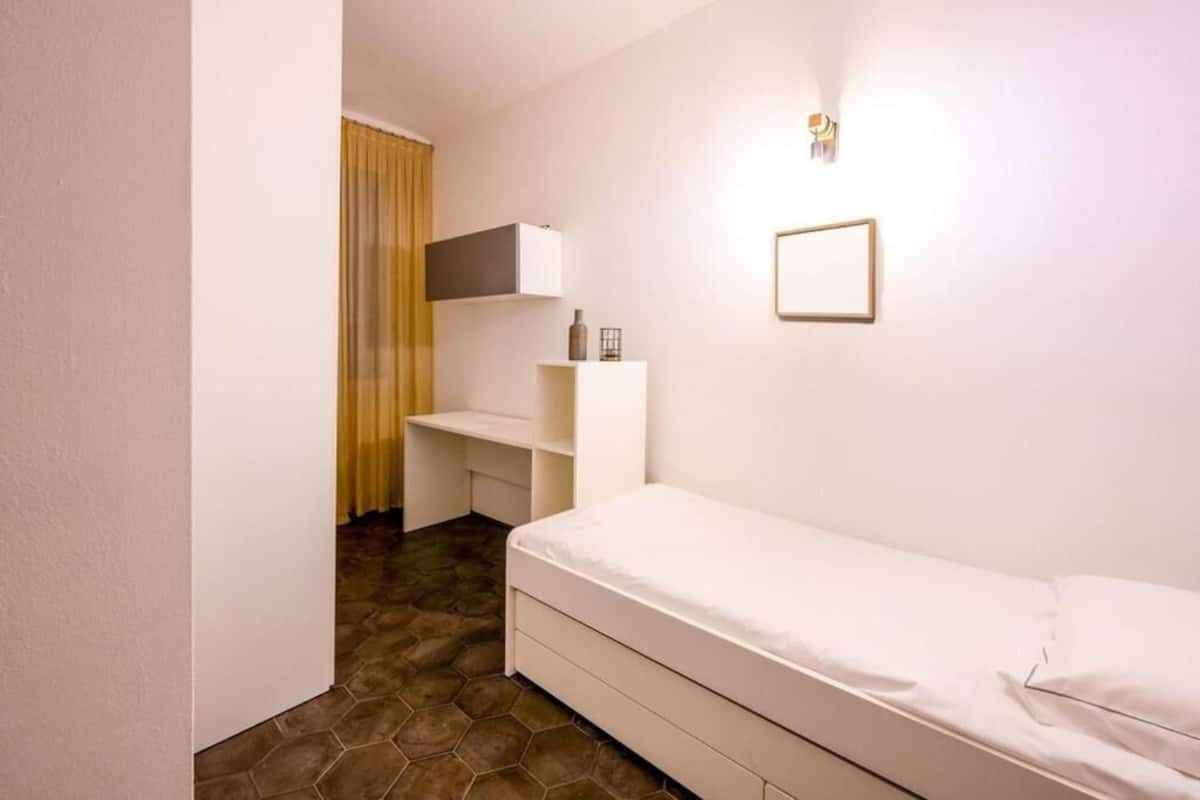 Apartamento Confort | Cortinas opacas, tabla de planchar con plancha, wifi gratis