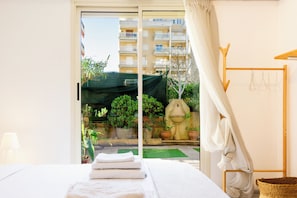 Iron/ironing board, WiFi, bed sheets - Les Jardins Marins | Parking Gratuits - Vue Mer (Roquebrune-Cap-Martin)