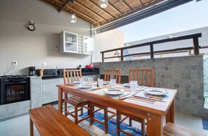 Swimming pool - Seaside paradise at Praia do Patacho – 4 suites (Praia do Patacho)