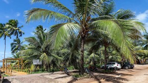 Property grounds - Seaside paradise at Praia do Patacho – 4 suites (Praia do Patacho)