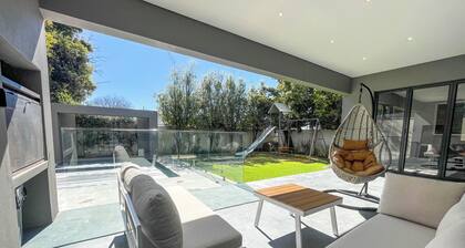 Gorgeous 5-bedroom house with a pool in Glenhazel, Johannesburg