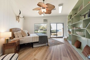 4 bedrooms, free WiFi