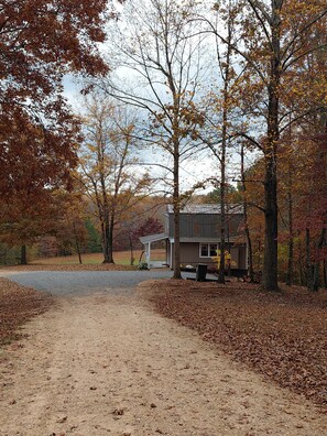 Property grounds - "A  Very Quite Place" to get away, relax, sight-seeing, for all kind of events. (Collinsville)