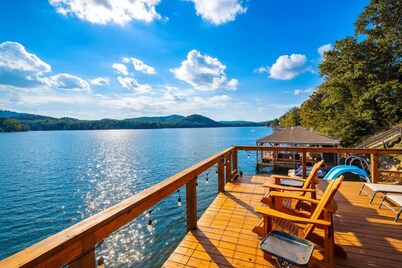 The Lakeview: Best Views on Tillery, Sleeps 16, Private Dock with Slide