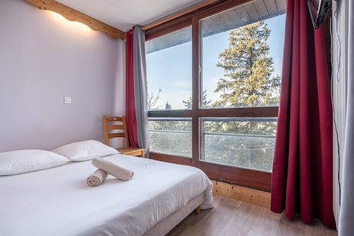 Cosy Family Retreat in Villard de Lans – Mountain Apartment Near Lifts