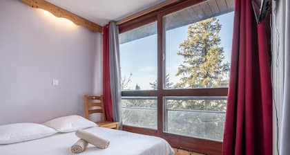 Cosy Family Retreat in Villard de Lans – Mountain Apartment Near Lifts