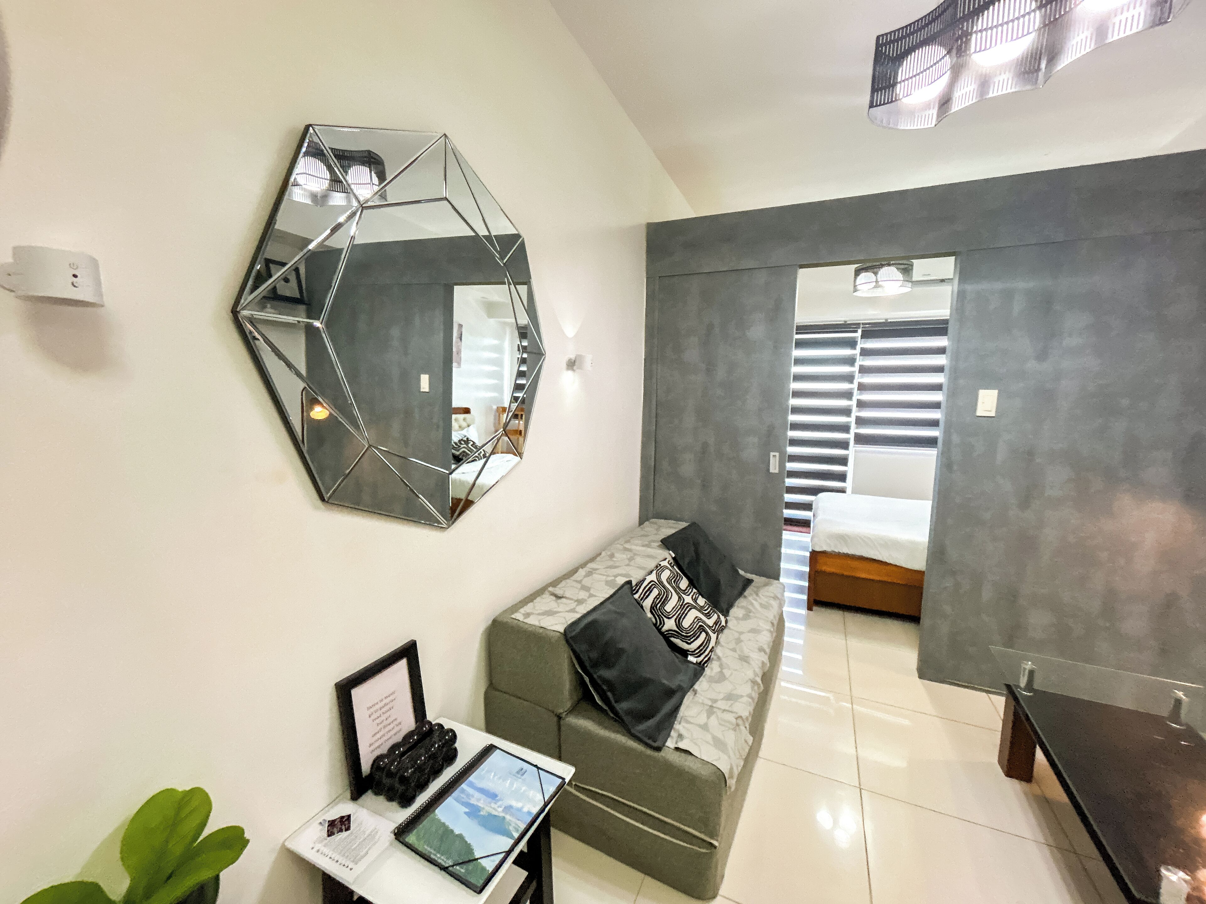 Iron/ironing board, free WiFi, bed sheets, wheelchair access