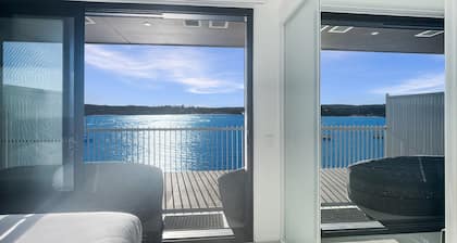 Coastal Chic in Batemans Bay - Your Perfect Escape