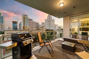 Property grounds - 3BR Downtown  Peaceful Corner (San Diego)