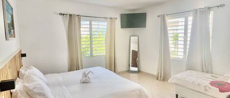 2 chambres, coffres-forts dans les chambres, Wi-Fi gratuit