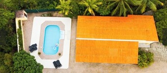 ~Nos Yemaya~ 2BR+Pool ~ Walking distance to playa Lagun!