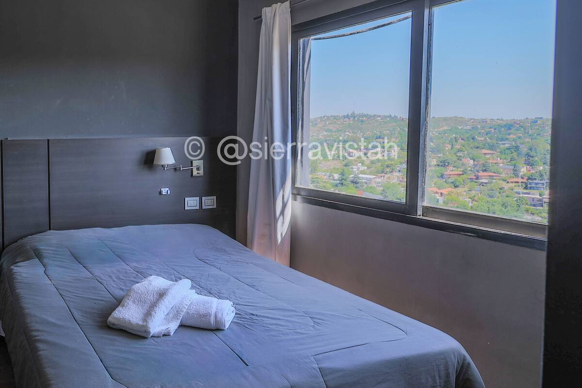 Basic Double or Twin Room, Mountain View