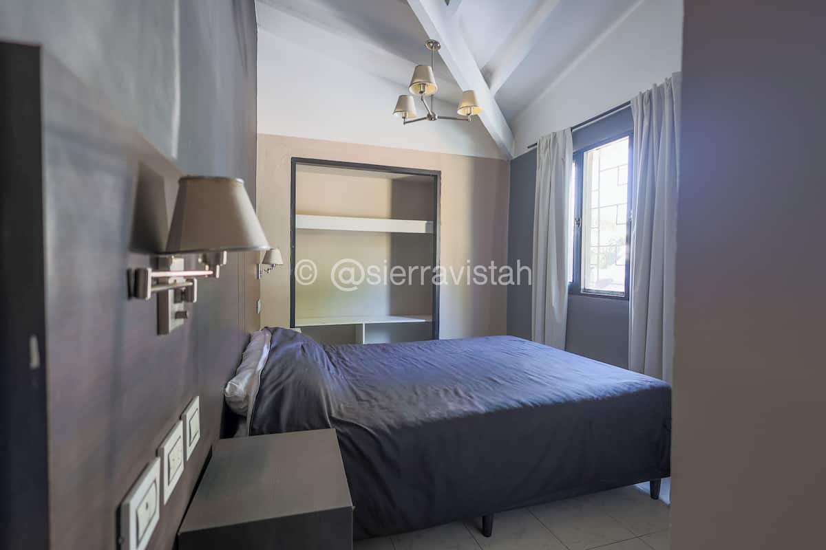 Basic Double Room | Soundproofing