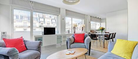 Apartment | Living area