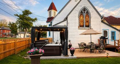 Unique Church Stay! Hot tub, River, Town