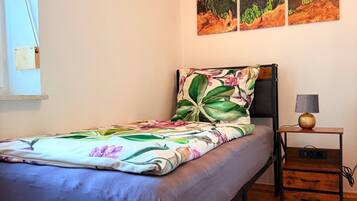 3 slaapkamers, een bureau, gratis wifi, beddengoed