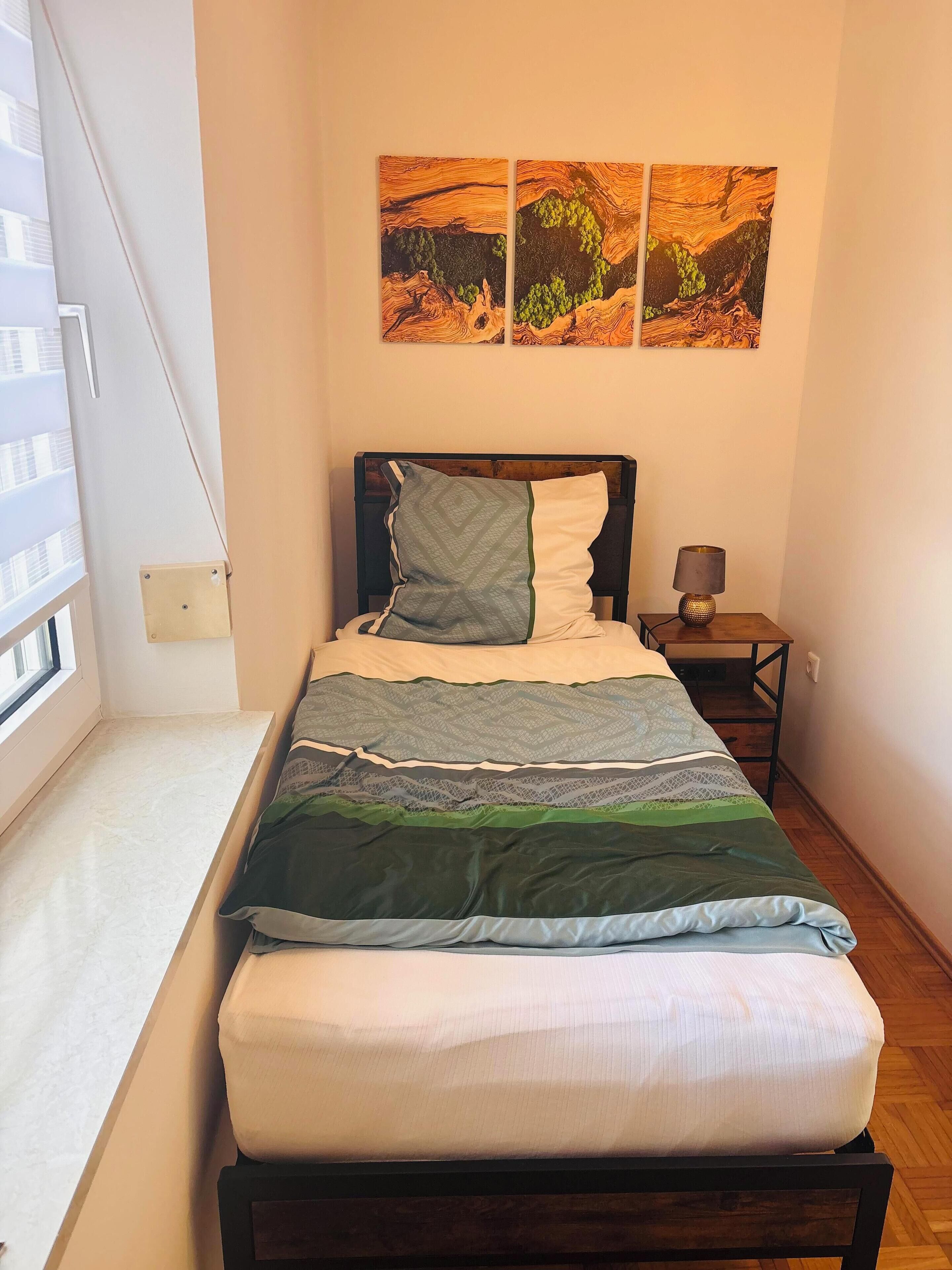 3 bedrooms, desk, free WiFi, bed sheets