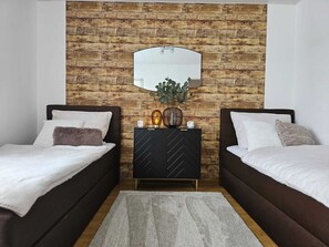 2 Schlafzimmer, Bügeleisen/Bügelbrett, WLAN, Bettwäsche