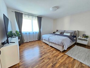 2 bedrooms, iron/ironing board, WiFi, bed sheets - Modern apartment for 4 in Ramstein (Ramstein-Miesenbach)