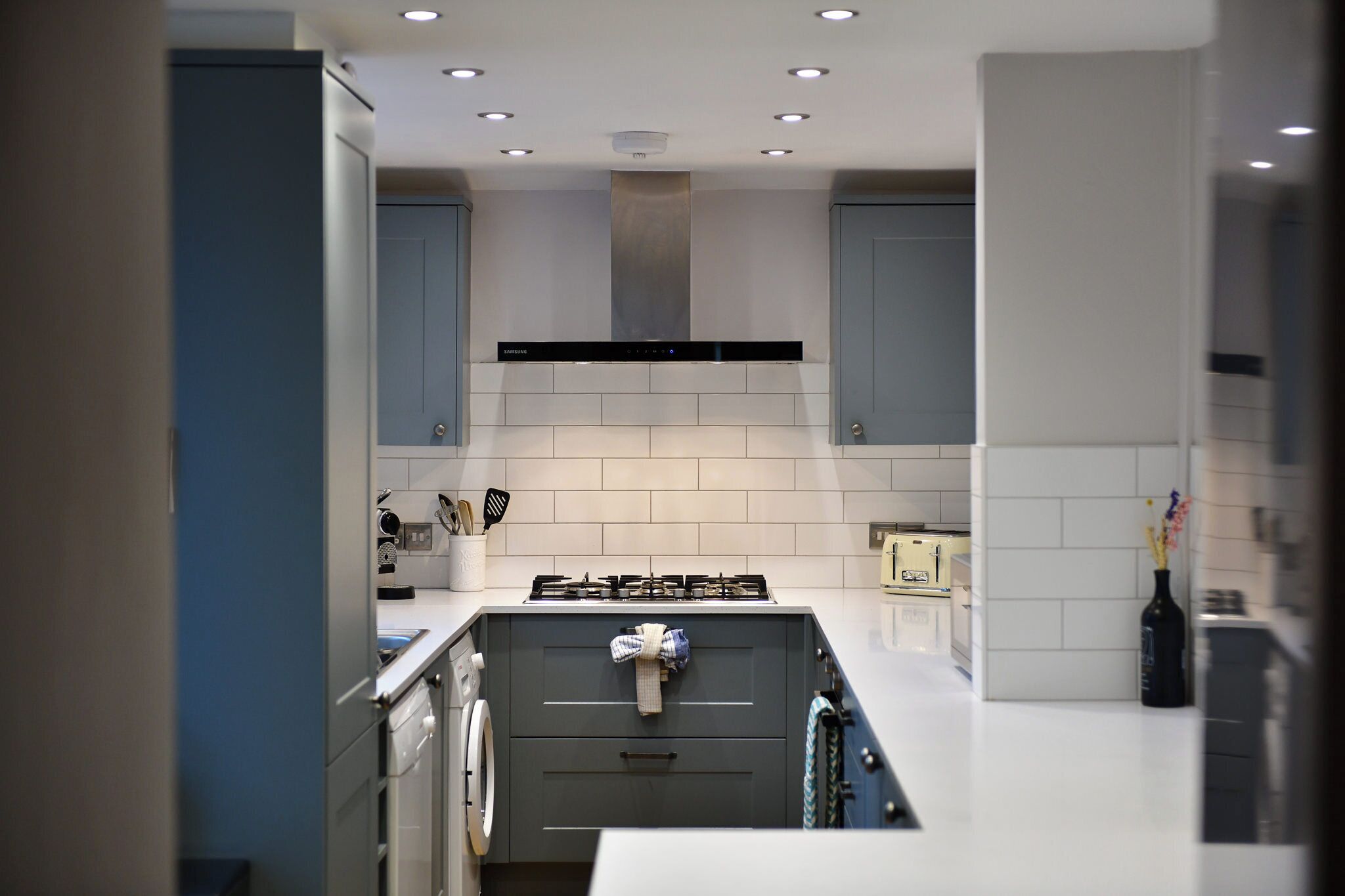 Réfrigérateur, micro-ondes, four, lave-vaisselle