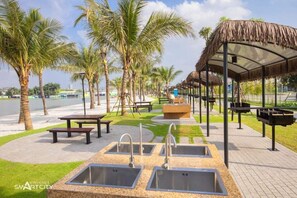 BBQ/picnic Area - Luxhomes TC1 Canopy Vinhomes Smart City (Hanoi)