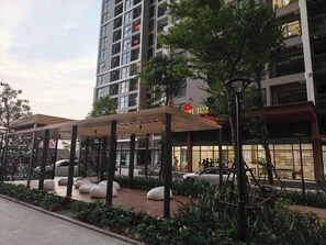 Front of property - Luxhomes TC1 Canopy Vinhomes Smart City (Hanoi)