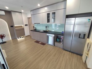Private kitchen - Luxhomes TC1 Canopy Vinhomes Smart City (Hanoi)