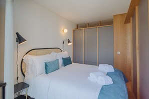 Unclassified image, 4 of 28, button - Feel Corporate Housing Campanha 06 (Porto)