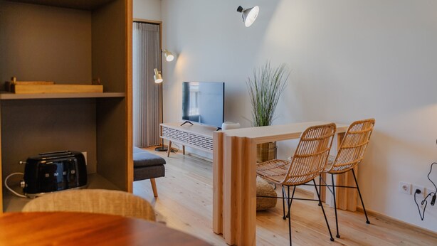 Apartment | Living area - Feel Corporate Housing Campanha 06 (Porto)