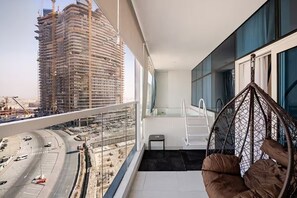 Property grounds - A Heaven of Delights l Private Pool l Rooftop View (Dubai)