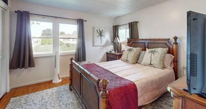 Work & Play! Home 1 Mi to Dtwn & Central Market