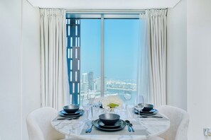 Luxury Apartment, Sea View | In-room dining - PVH - Cayan Tower - Expansive 2BR (Dubai)
