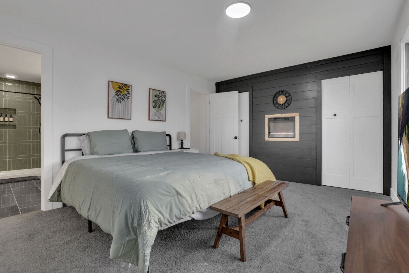 3 camere, una scrivania, ferro/asse da stiro, Wi-Fi