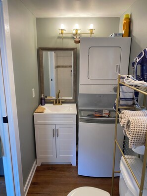 Shower, towels, toilet paper - Cozy studio in wonderful Decatur with refreshing AC and heat, and private deck. (Decatur)