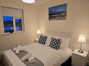 Iron/ironing board, free WiFi, bed sheets