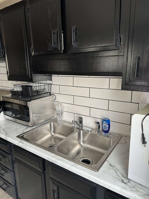 Microondas, horno y parrilla de estufa