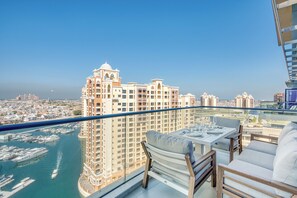 Exterior - PVH - Luxurious 2BR - Atlantic Oceana (Dubai)