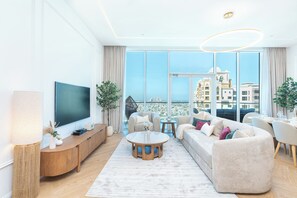 ลักซ์ชัวรี่อพาร์ทเมนท์, วิวทะเล | ห้องนั่งเล่น