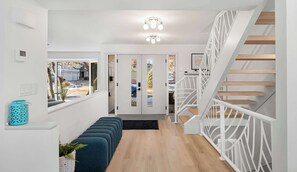 Interior - Close to All You Need, Underrated Area, King Bed (Calgary)